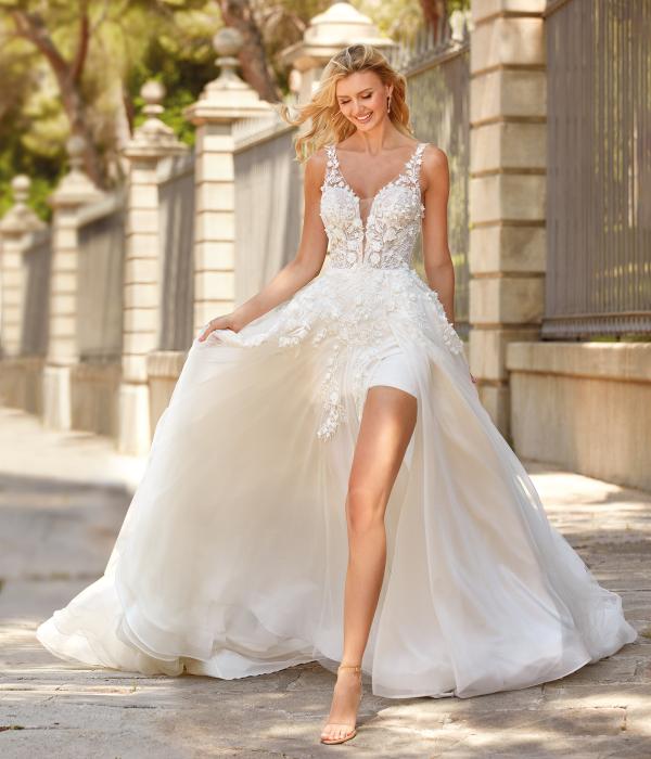 Wedding dress Evelyn [2537], Romantic 2025 Collection 