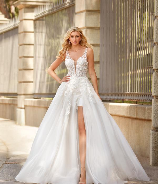 Wedding dress Evelyn [2537], Romantic 2025 Collection 